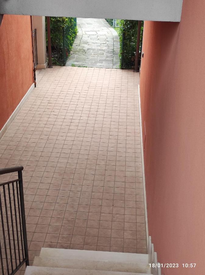 Casa Vacanze Da Riki Appartamento 2 Peschiera del Garda Exterior foto